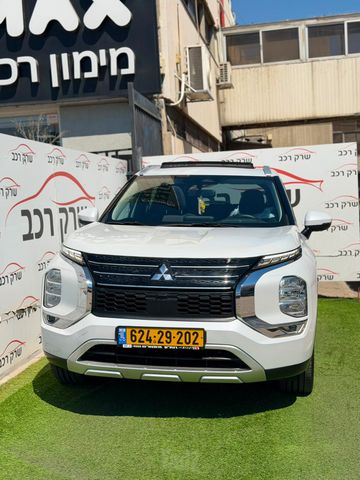 מיצובישי אאוטלנדר