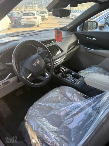 קאדילק XT4