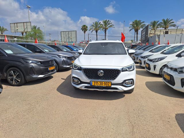 מודעת רכב אם ג'י EHS PHEV