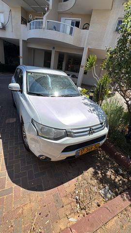 מודעת רכב מיצובישי אאוטלנדר