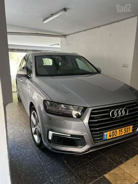 מודעת רכב אאודי Q7