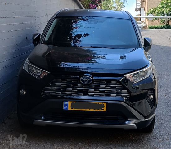 מודעת רכב טויוטה RAV4