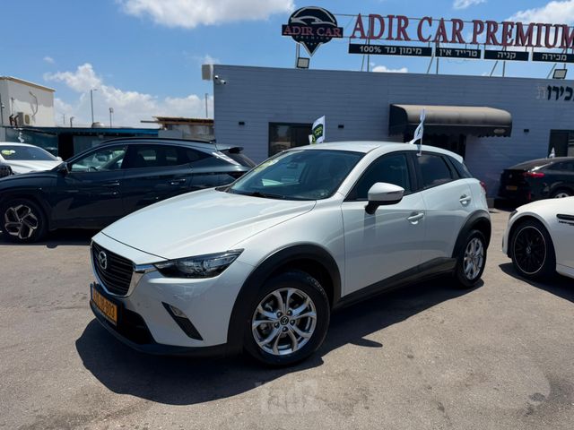 מודעת רכב מאזדה CX-3