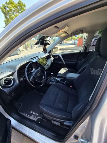 טויוטה RAV4