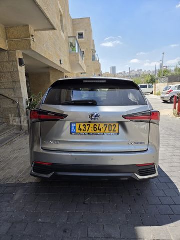 לקסוס NX
