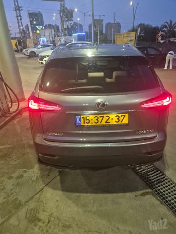 לקסוס NX