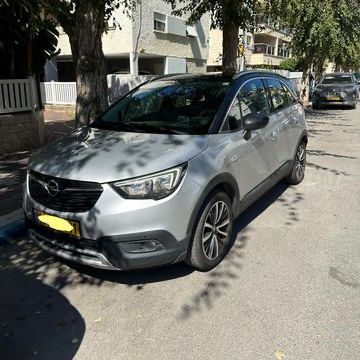 אופל קרוסלנד X