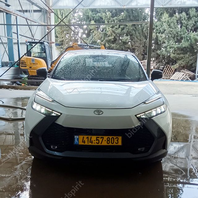 מודעת רכב טויוטה C-HR