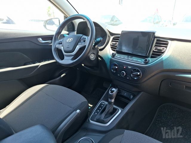 יונדאי אקסנט i25