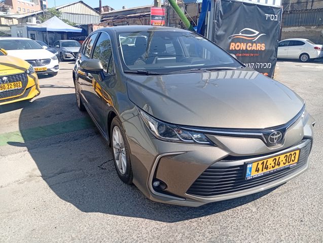 טויוטה קורולה