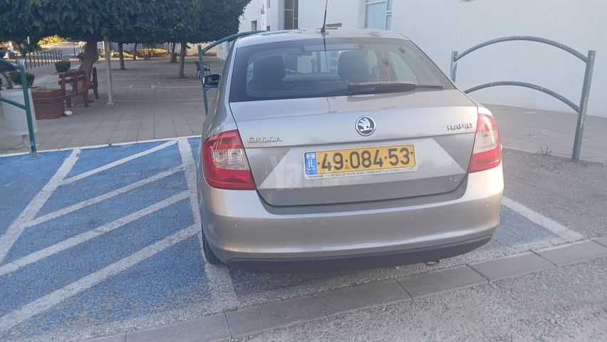 מודעת רכב סקודה ראפיד