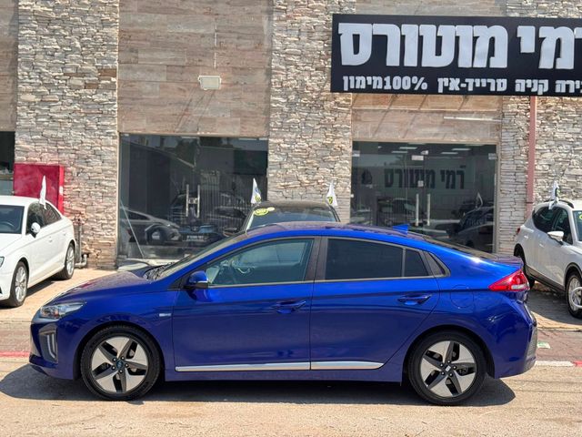 יונדאי איוניק