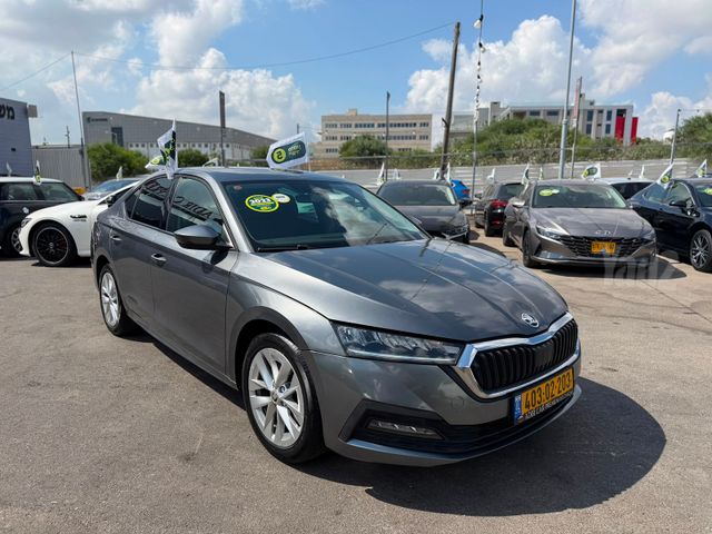 סקודה אוקטביה