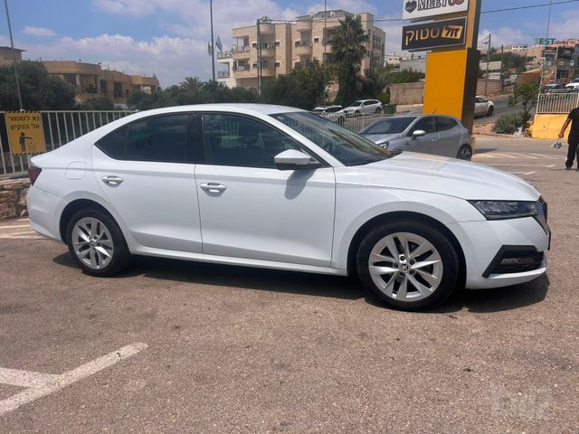 סקודה אוקטביה