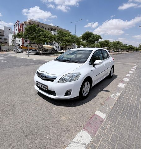 מודעת רכב טויוטה אוריס