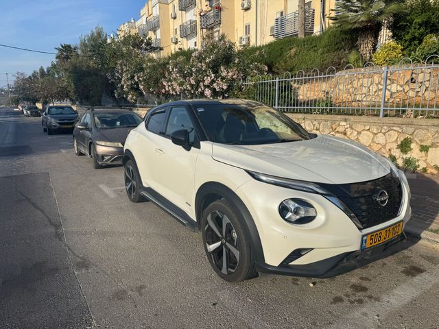 ניסאן ג'וק