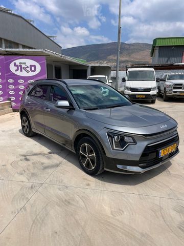 קיה נירו