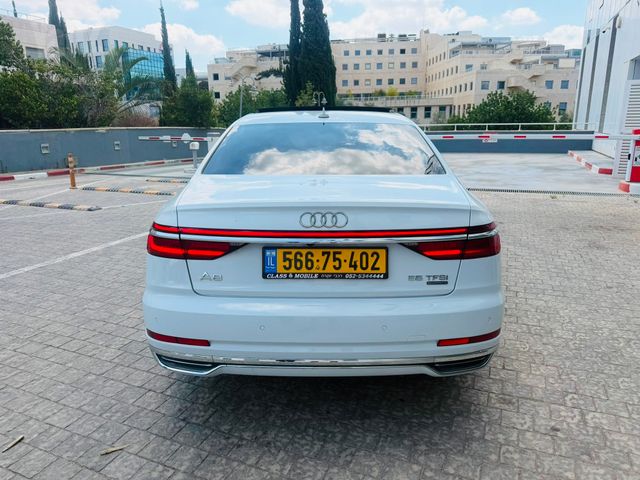 אאודי A8