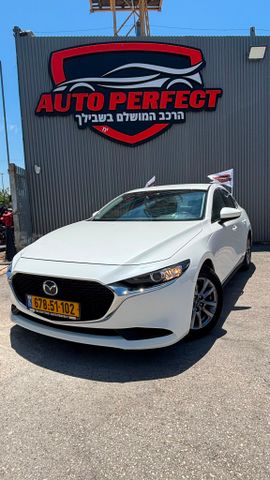 מאזדה 3
