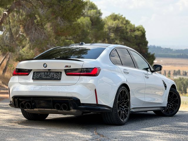 ב מ וו M3