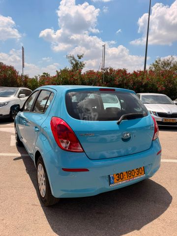 יונדאי i20