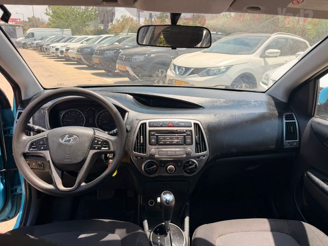 יונדאי i20