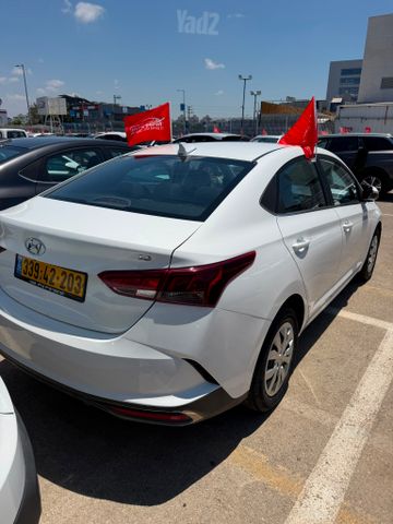 יונדאי אקסנט i25