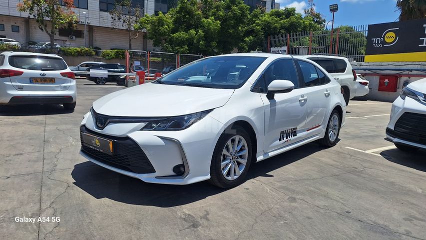 טויוטה קורולה