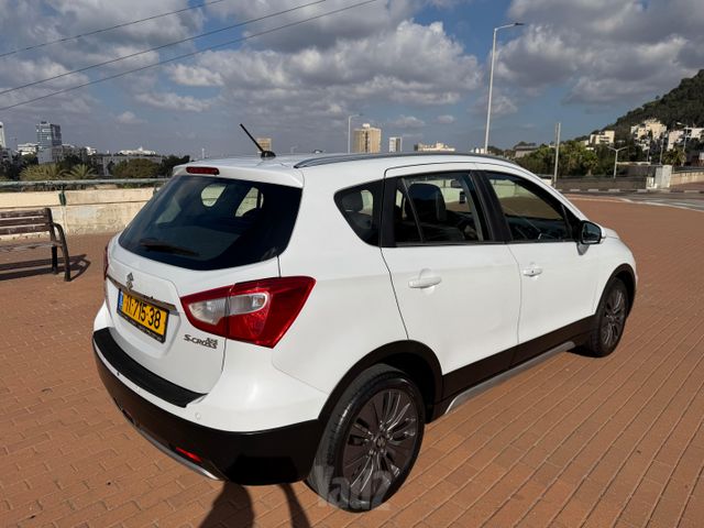 סוזוקי קרוסאובר