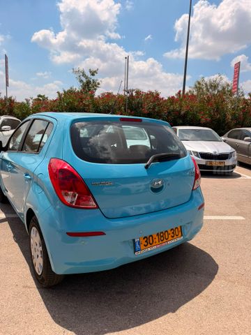 יונדאי i20