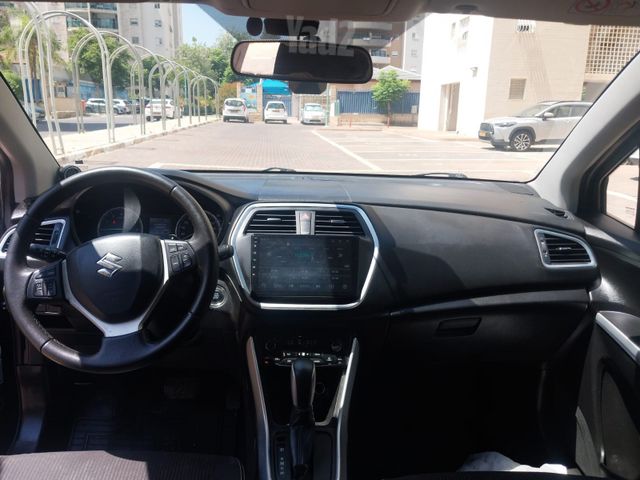 סוזוקי קרוסאובר