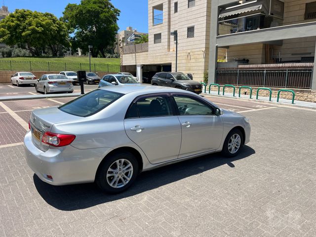 טויוטה קורולה