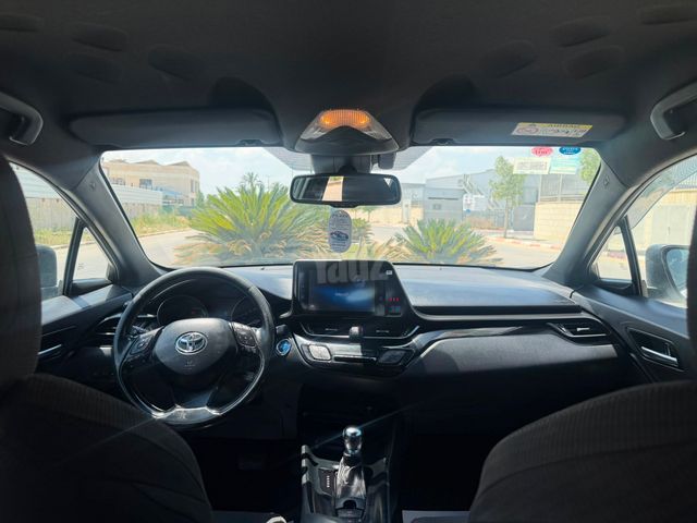 טויוטה C-HR