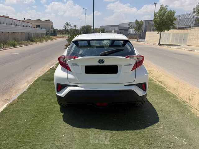 טויוטה C-HR