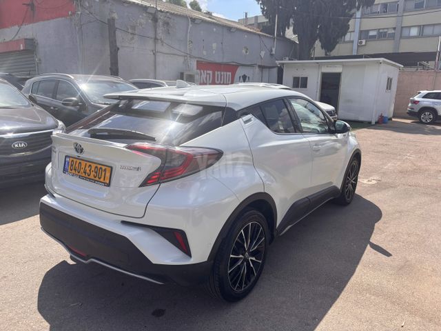 טויוטה C-HR