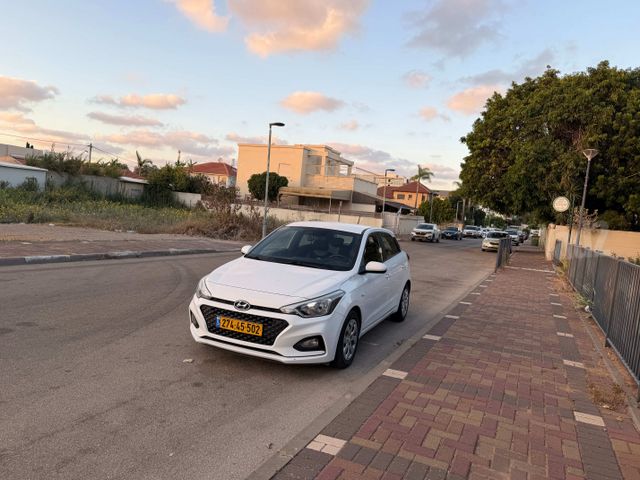 יונדאי i20