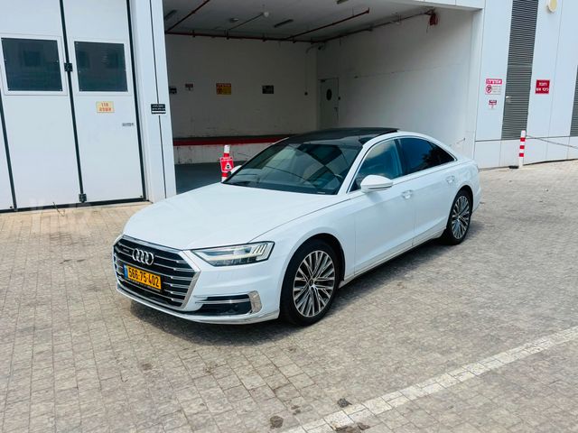מודעת רכב אאודי A8