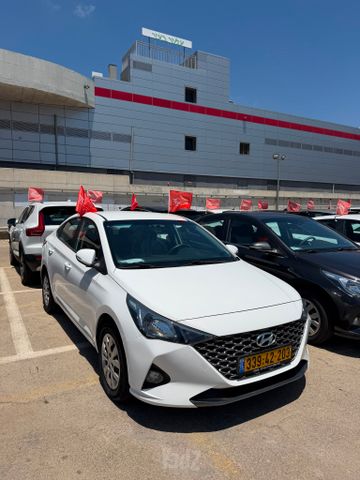 יונדאי אקסנט i25