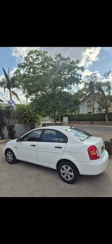 יונדאי אקסנט i25