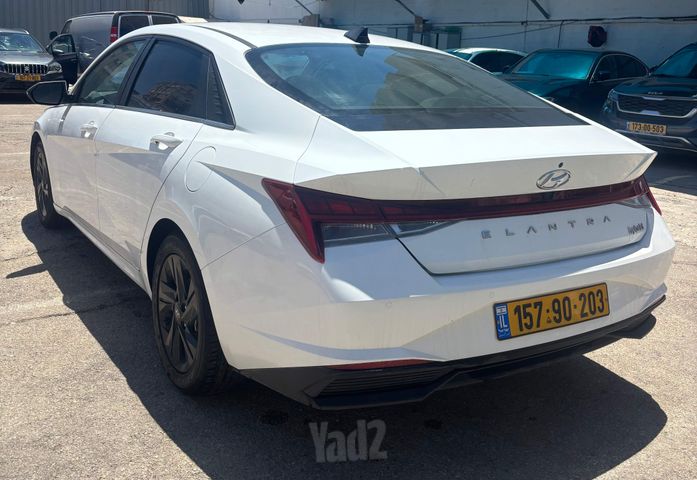 יונדאי אלנטרה