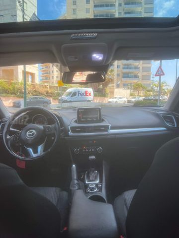מאזדה 3