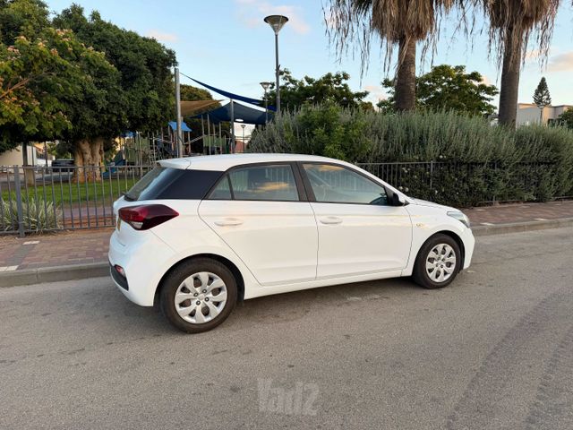 יונדאי i20