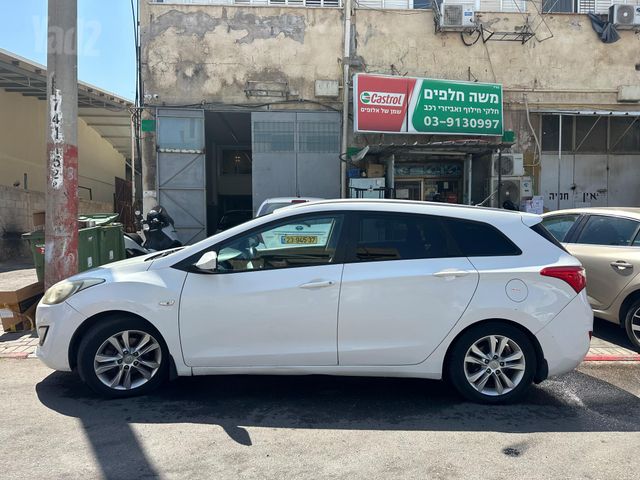 יונדאי i30