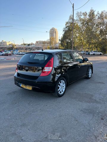 יונדאי i30