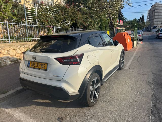 ניסאן ג'וק