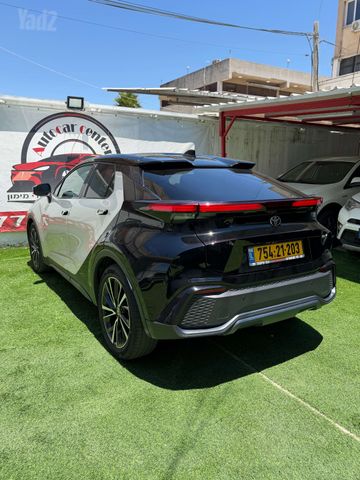 טויוטה C-HR