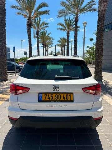 סיאט ארונה