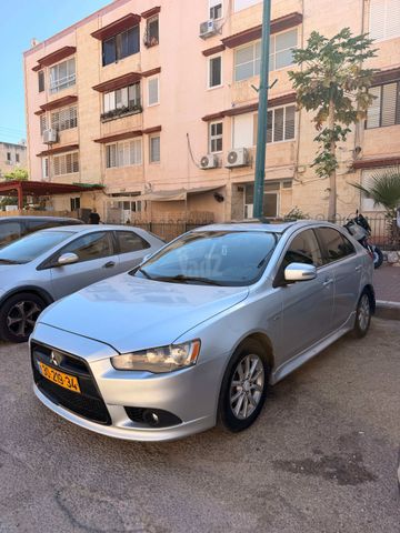 מודעת רכב מיצובישי לנסר