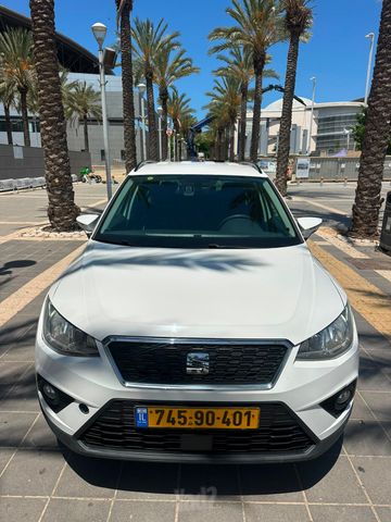 סיאט ארונה