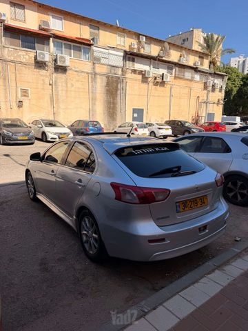 מיצובישי לנסר